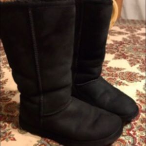 Ugg black boots